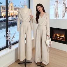 批发温柔风独特超好看V领针织毛衣阔腿裤两件套装气质一整套穿搭26冬