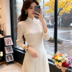 批发新中式国风连衣裙女2026<b class='q'>春</b>秋新款法式优雅风收腰显瘦高级感长裙子