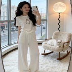 批发韩系chic套装气质巨好看休闲风白色针织衫<b class='q'>阔腿裤</b>两件套2026夏季款