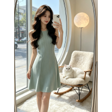 批发高级感圆领冰丝针织背心<b class='q'>连衣裙</b>女夏季气质收腰显瘦无袖a字短裙子