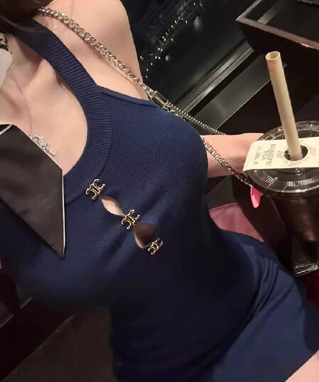 진한 파란색 로얄 자매 센스 행침 목 여성 드레스 섹시함 핫걸 몸매 가꾸기 슬림해 보이는 타이트 스커트 명문 여성 연회 작은 드레스