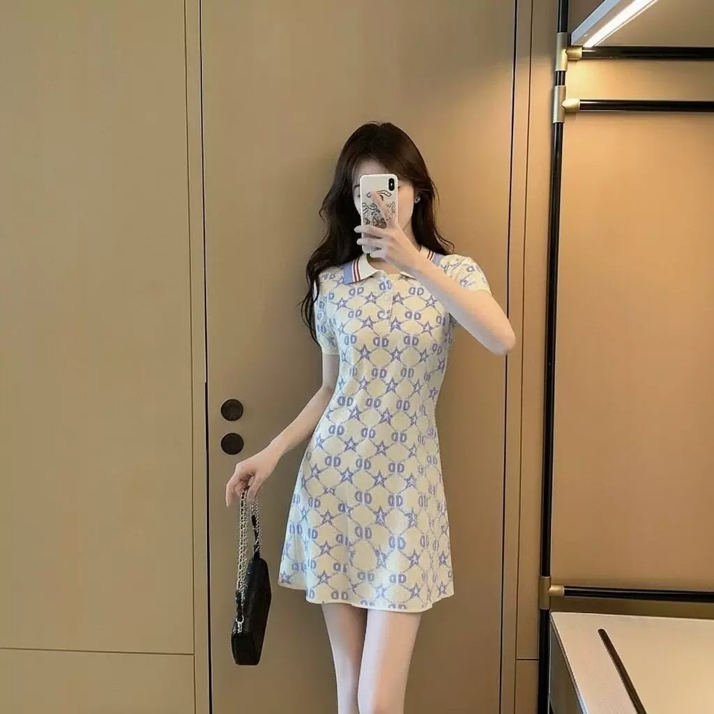 프랑스식 작은 샤넬 스타일 니트 드레스 2026 봄 여름 새로운 패션 품격 캐주얼 몸매 가꾸기 POLO 칼라 드레스