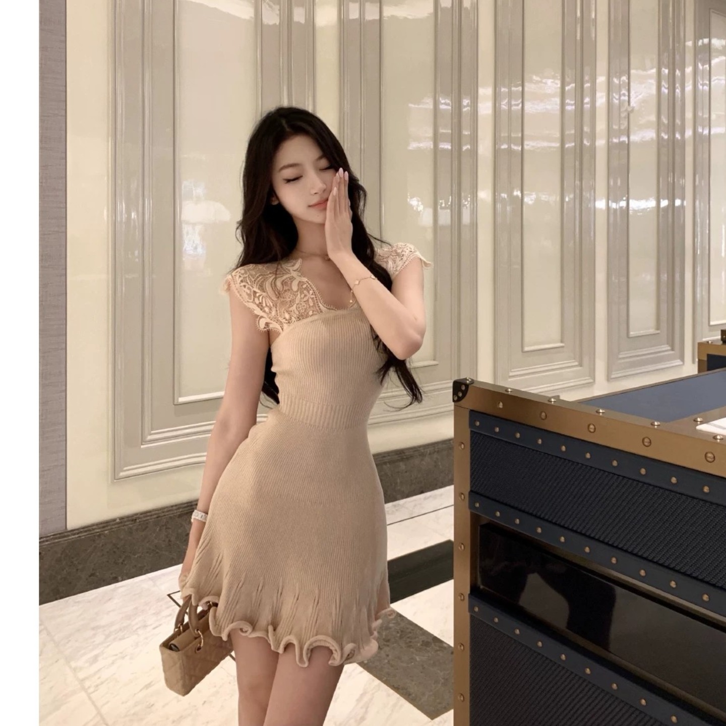 okmashop 몽환 어둠의 언어 레이스 V넥 여성 드레스 봄 여름 품격 몸매 가꾸기 허리 수축 홀로우 아웃 치마