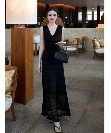 생방송 폭발 흑인과 백인 캄파넬라 세과 2026 여름 품격 홀로우 아웃 자카드 질감 센스 모직물 허리 수축 드레스
