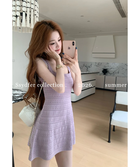 생방송 폭발 2026 년 롤랜드 한여름 보라색 허리 수축 민소매 광장 칼라 드레스 슬림해 보이는 연령 감소