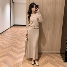 批发高级感女装两件套老钱风羊毛针织开衫半身裙套装2026<b class='q'>秋</b>季新款套装