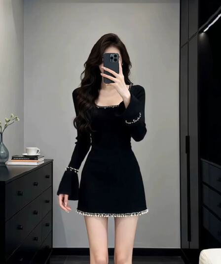 프랑스식 천 금빛 바람 검정색 광장 칼라 긴팔 여성 드레스 가을 겨울 패치워크 비즈 박기 허리 수축 슬림해 보이는 만나는 A라인 스커트