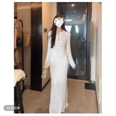 批发2026年秋镂空小香风针织套装气质白色长袖上衣<b class='q'>半身裙</b>两件套