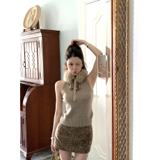 批发titi小姐姐【奶茶甜心】<b class='q'>吊带</b>背心女秋冬内搭挂脖显瘦毛领针织上衣