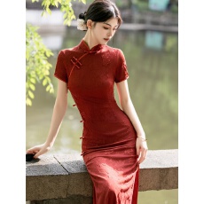 批发红色国风中式长款改良旗袍2025新款年轻款女复古修身短袖走秀春<b class='q'>夏</b>