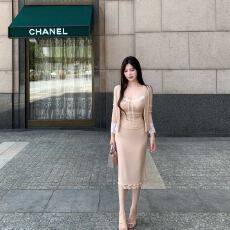 批发温柔御姐气质休闲套装女秋季长袖纯欲开衫蕾丝吊带半身长裙三件套