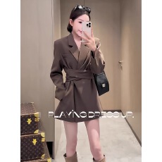 批发复古交叉收腰高级感西装<b class='q'>外套</b>女2025秋冬新款<b class='q'>修身</b>显瘦休闲西服上衣