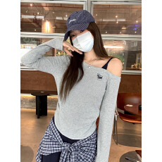 批发法式斜肩<b class='q'>吊带</b>修身上衣高级感锁骨露肩<b class='q'>打底</b>衫秋冬2025款长袖t恤女