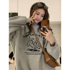 批发灰色圆领套头卫衣女装秋冬新款美式卡通小狗印花<b class='q'>休闲</b>宽松加绒上衣