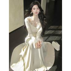 批发从一时刻【不知雪】温柔氛围感蕾丝v领针织<b class='q'>连衣裙</b>收腰显瘦a摆长裙