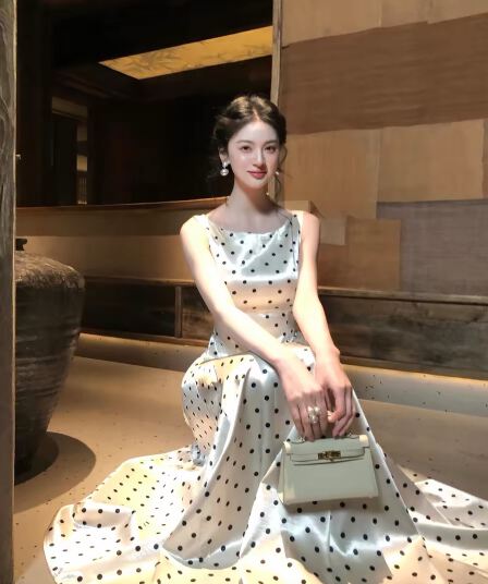 하나부터 순간 시간 링 프랑스식 낭만주의 도트 무늬 드레스 보트넥 스트랩 허리 수축 슬림해 보이는 진자 롱 스커트