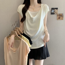 批发实拍 2026<b class='q'>春</b>夏新款修身掐腰设计感松弛感微透正肩针织上衣