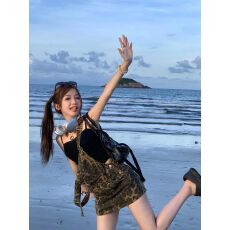 批发欧美式千禧辣妹水洗豹纹牛仔背带裙女<b class='q'>夏</b>季新款修身显瘦包臀裤裙潮
