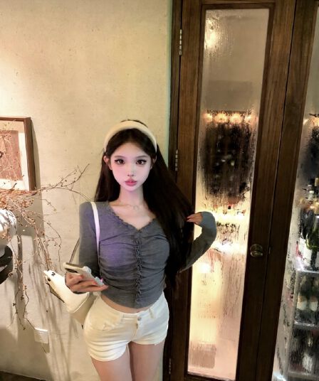 실사 이른 가을 발레 바람 슬림해 보이는 V넥 레이스 디자인 센스 티셔츠 긴팔