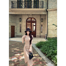 批发<b class='q'>实拍</b> 秋冬裸杏色V领莱赛尔褶皱气质连衣裙收腰长裙开叉长裙