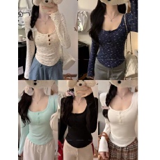 批发初秋新款甜美风磨毛碎花印花长袖<b class='q'>T</b><b class='q'>恤</b>显瘦修身固定带胸垫百搭