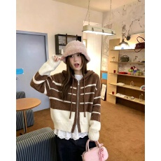 批发秋冬新款小众连帽外套小个子短款开衫软糯<b class='q'>针织</b>衫奶fufu学院风上衣