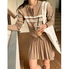 批发韩版学院风针织套装女2026新款圆领拉链开衫上衣<b class='q'>百褶</b><b class='q'>短裙</b>两件套