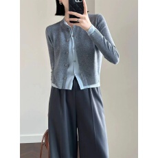批发高级感灰色气质假两件针织开衫女秋冬季简约撞色<b class='q'>毛衣</b>外套<b class='q'>短款</b>上衣