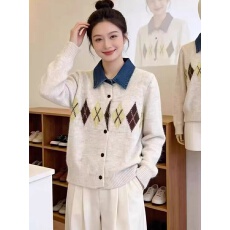 批发<b class='q'>牛仔</b>polo领韩版菱格纹针织开衫女秋宽松毛衣外套小众高级感<b class='q'>上衣</b>