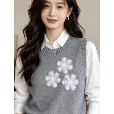 批发高级感针织<b class='q'>花朵</b>马甲早秋法式无袖小<b class='q'>上衣</b>今年流行的漂亮女新款别致