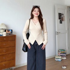 大码收腰显瘦v领针织上衣女秋冬新款胖mm黑色内搭毛衣打底衫