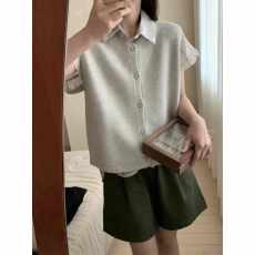 批发韩系单排扣纯色针织<b class='q'>马甲</b>开衫女2025秋冬新款宽松显瘦坎肩背心