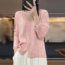 批发春秋装外搭小<b class='q'>开衫</b>重工亮片新款大码上衣纯色百搭气质毛衣针织衫女