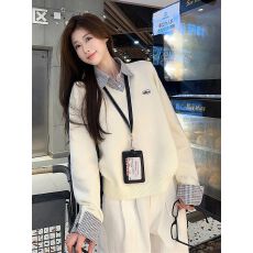 批发韩系甜酷穿搭一整套装v领绣花杏色软糯针织衫毛衣叠穿格纹<b class='q'>衬衫</b>女