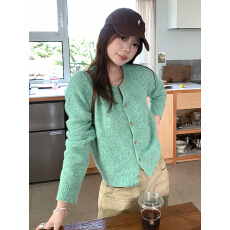 批发复古绿色卷边针织<b class='q'>开衫外套</b>女秋季小个子宽松设计感漂亮冷淡系上衣