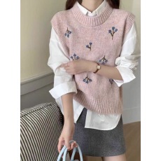 批发无袖背心针织<b class='q'>马甲</b>立体重工刺绣花朵chic别致软糯编织上衣