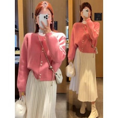 批发新款韩系小个子气质休闲百搭圆领绵羊绒毛衣外套长袖加厚<b class='q'>针织</b><b class='q'>开衫</b>