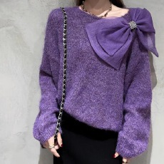 批发慵懒风紫色蝴蝶结针织衫女秋冬软糯宽松显瘦高级感毛衣一字领上衣