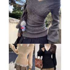 批发锁骨叠穿修身长袖针织衫上衣女秋冬性感气质百搭保暖<b class='q'>毛衣</b>