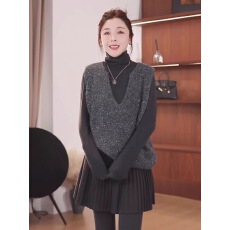 批发v领灰色亮片无袖针织马甲<b class='q'>女</b>秋冬宽松叠穿高级感复古气质上衣