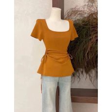 批发正肩设计感方领不规则镂空冰丝针织上衣<b class='q'>女</b>夏季抽绳收腰短袖t恤