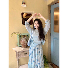 批发春秋镂空透视针织衫<b class='q'>女</b>浅蓝色温柔软糯懒慵感极简纯色高级感上衣潮