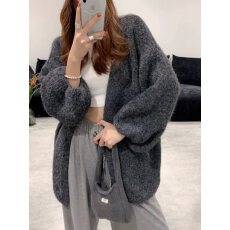 批发韩版2026秋冬高级感慵懒风毛衣女宽松百搭灯笼袖软糯针织<b class='q'>开衫外套</b>
