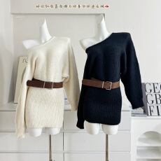 批发WULI多多 韩系氛围感绿色显白小个子斜肩正肩2穿<b class='q'>蝙蝠</b>袖毛衣<b class='q'>连衣裙</b>