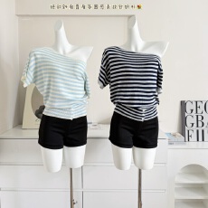 批发unoone氧气韩妹 蓝白条纹斜肩针织长袖<b class='q'>T</b><b class='q'>恤</b>女设计感露肩内搭上衣春