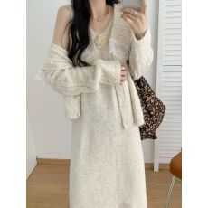 批发韩版软糯毛衣套装秋冬新款宽松显瘦<b class='q'>针织</b>开衫+内搭<b class='q'>背心</b>长裙两件套