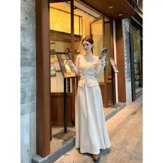 批发法式蕾丝v领毛衣<b class='q'>半身裙</b>套装两件套