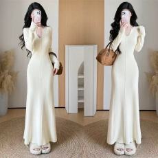 批发法式气质黑色V领针织<b class='q'>连衣裙</b>高级感超好看打底裙配大衣的裙子