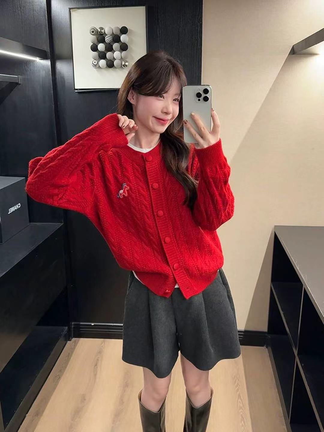 작은 말 자수 빨간색 니트 오픈 가디건 새로운 한 부서 느긋한 느슨함 센스 부드러운 찹쌀 스웨터 코트