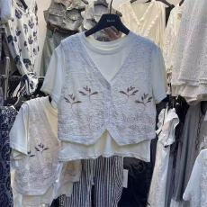 批发法式复古钩花V领马甲遮肉<b class='q'>春</b>款后背镂空针织背心别致坎肩上衣叠穿